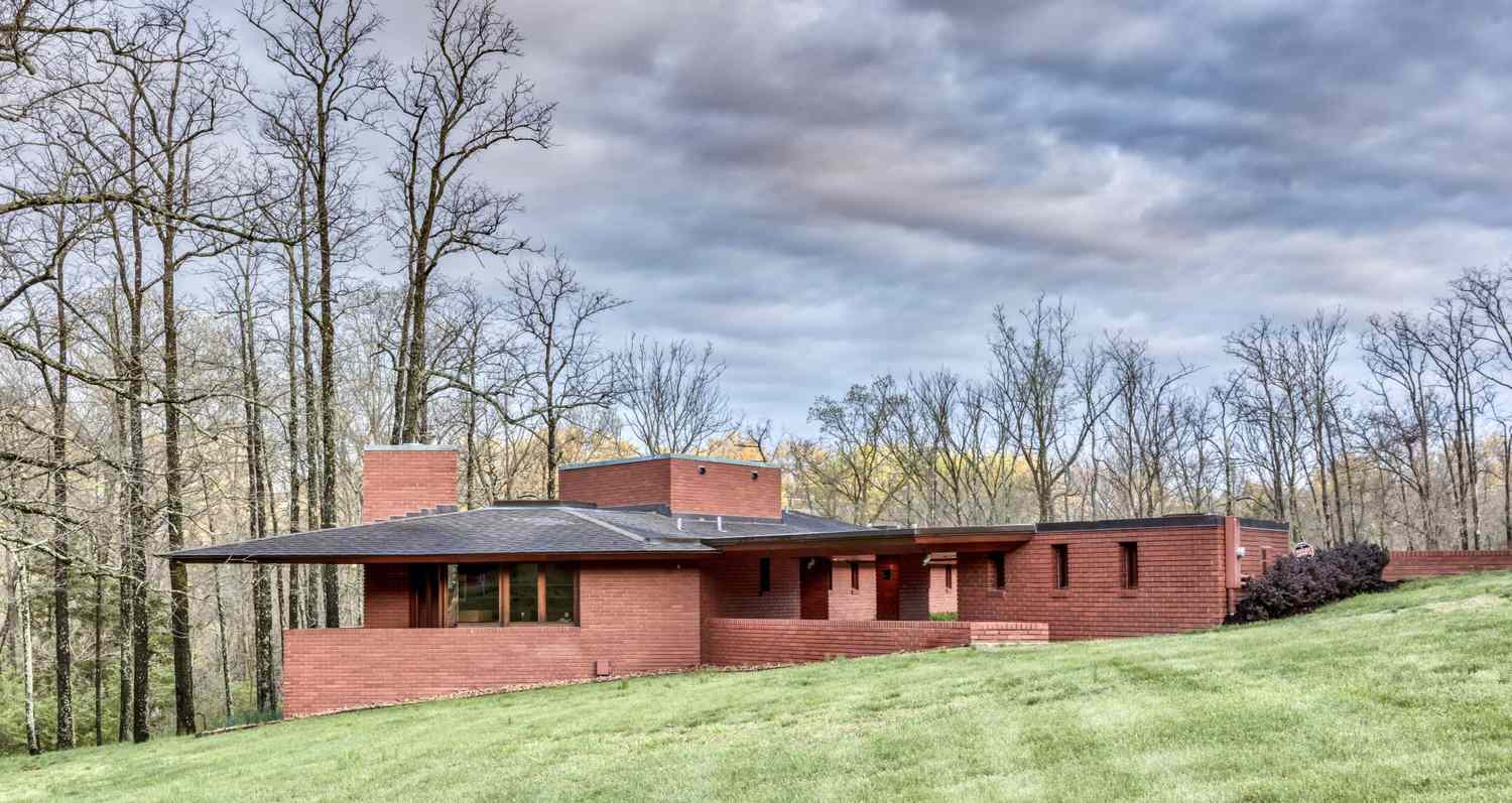 Frank Lloyd Wright House in Ebsworth Park St. Louis Missouri