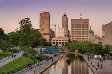 Indianapolis skyline from White River State Park