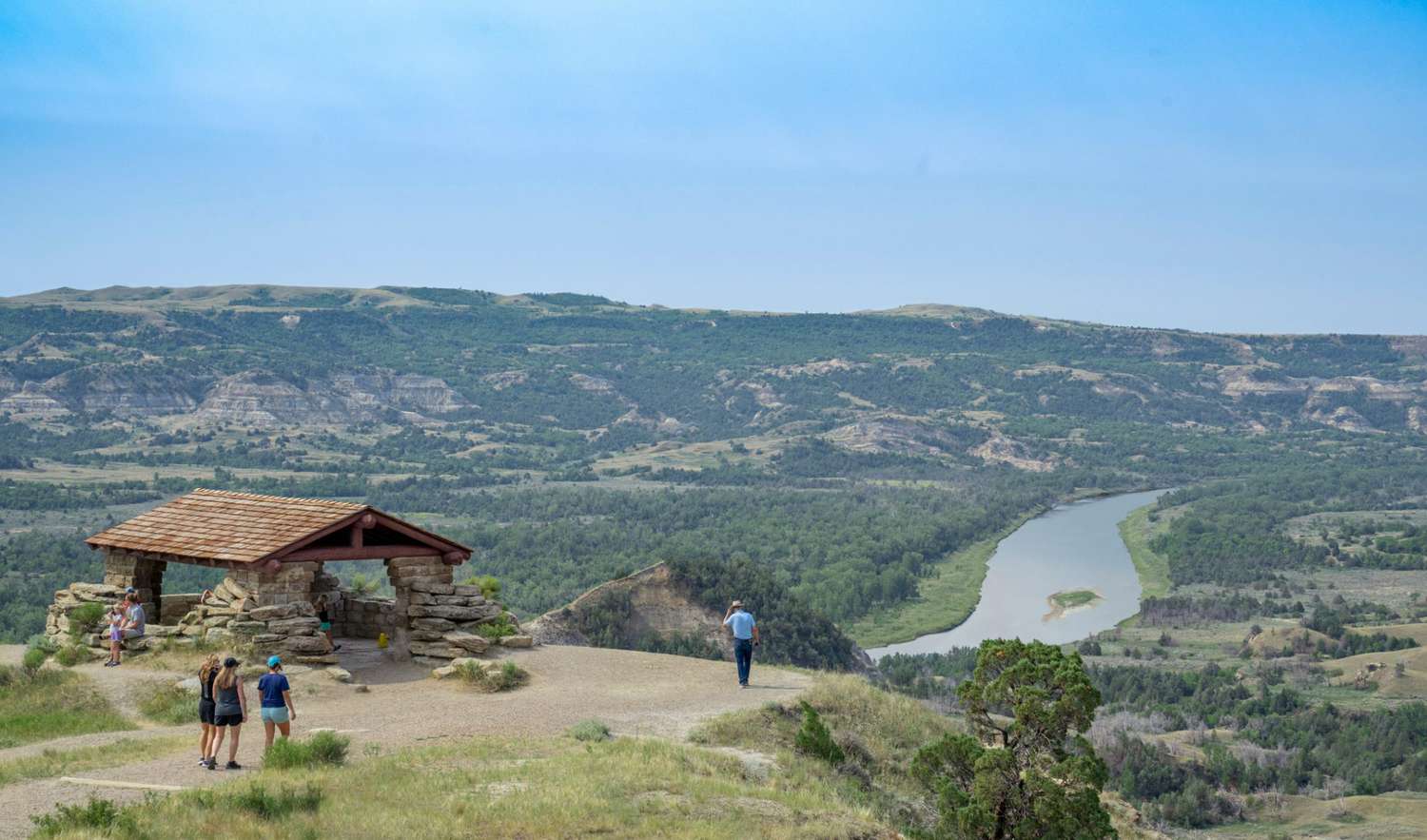 visitors at theodore roosevelt national park